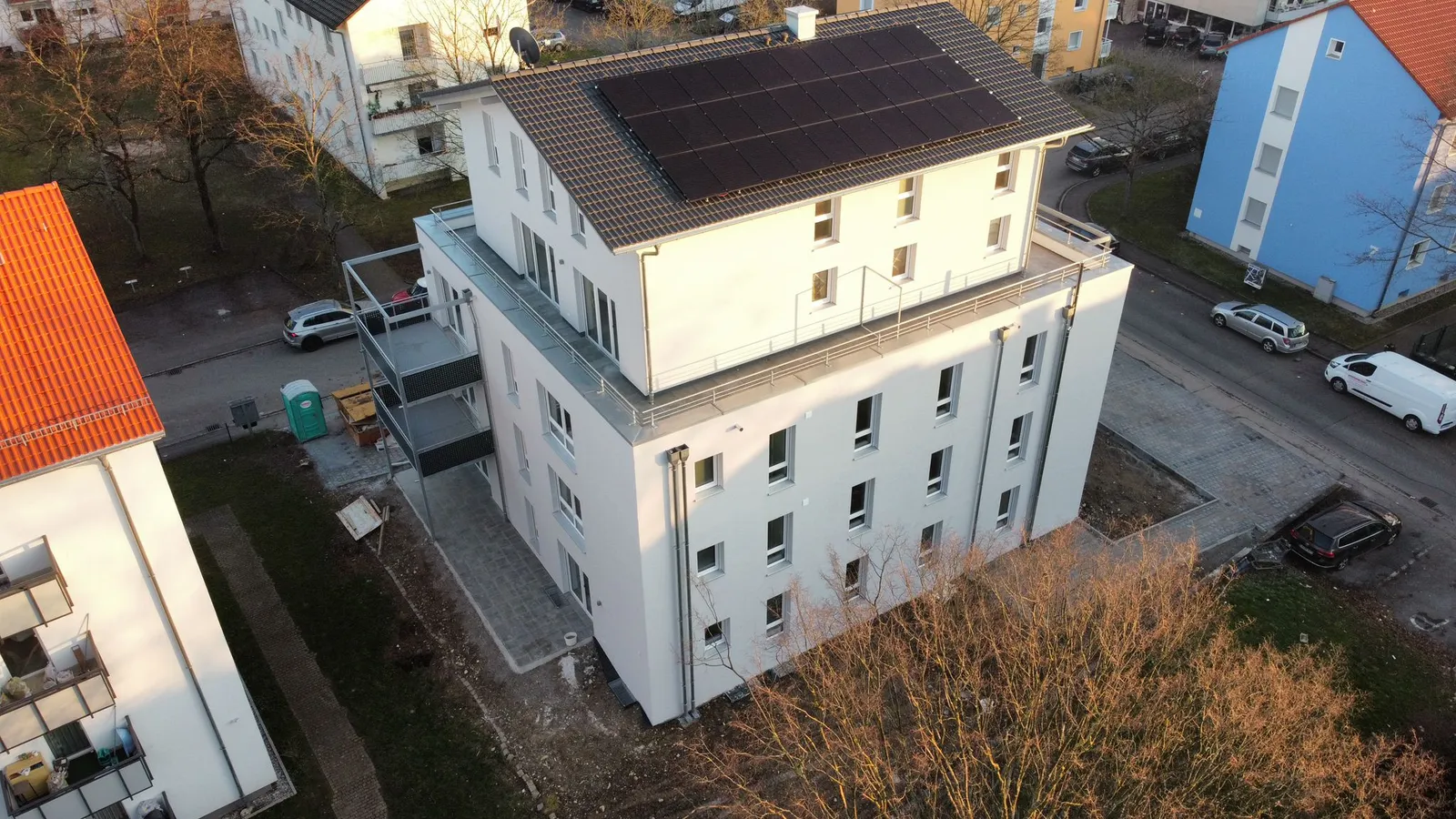 Mehrfamilienhaus, 14 Wohneinheiten, Ansicht 1